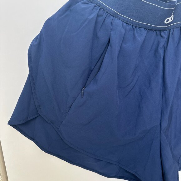 Alo Yoga brand new navy blue sports shorts size M - Picture 3 of 6